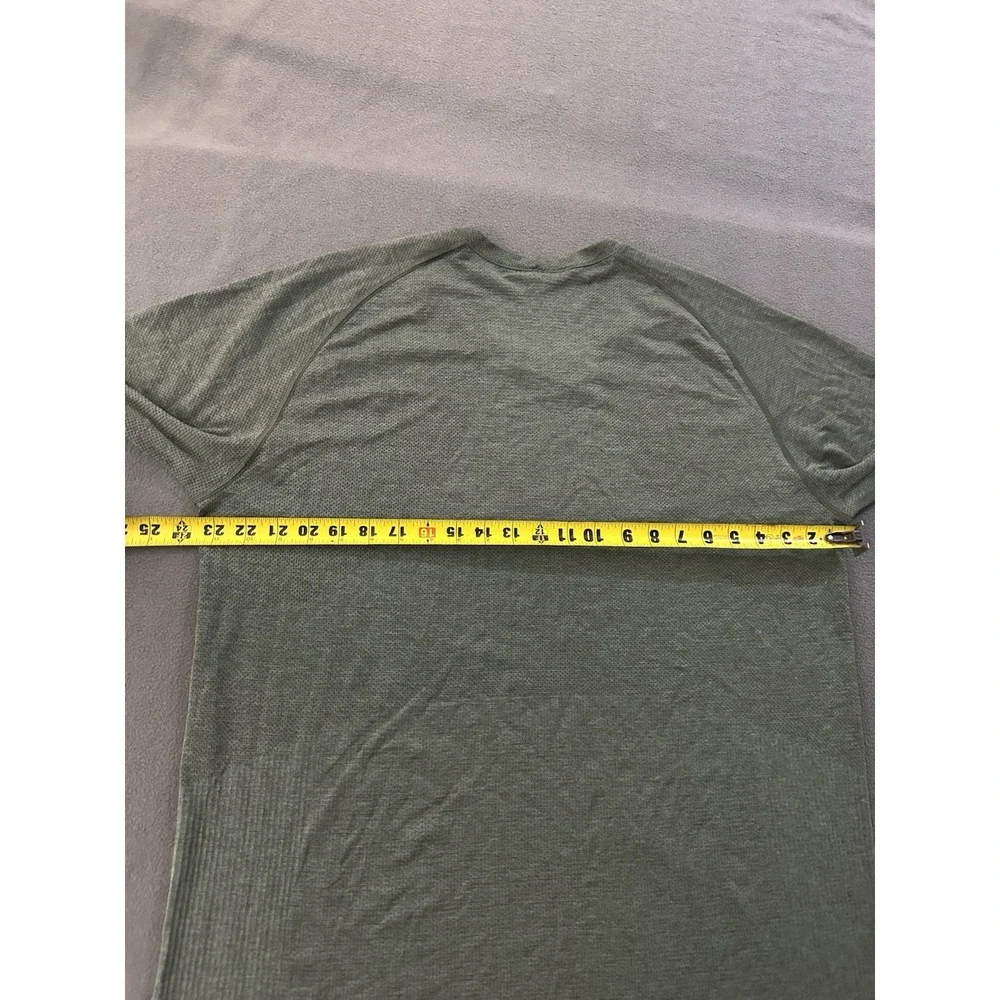 Lululemon Shirt Mens Size 2XL Metal Vent Tech Short Sleeve Tee Crew Gym Top